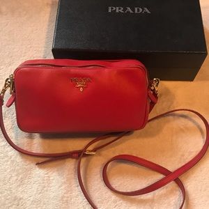 🌟⭐️SOLD⭐️🌟         Prada crossbody bag